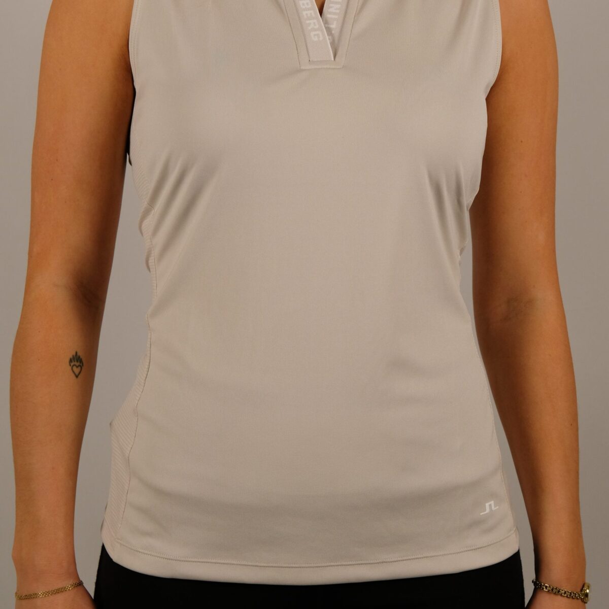 leya sleeveless top moonbeam